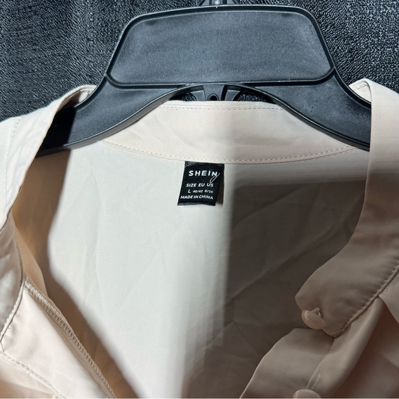 SHEIN women’s top - Picture 3 of 4